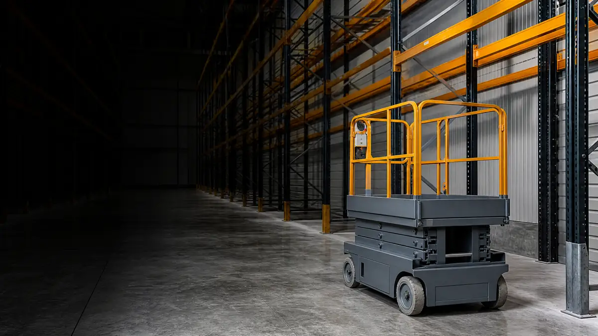 Electric Scissor Lifts jobsite access in New Orleans